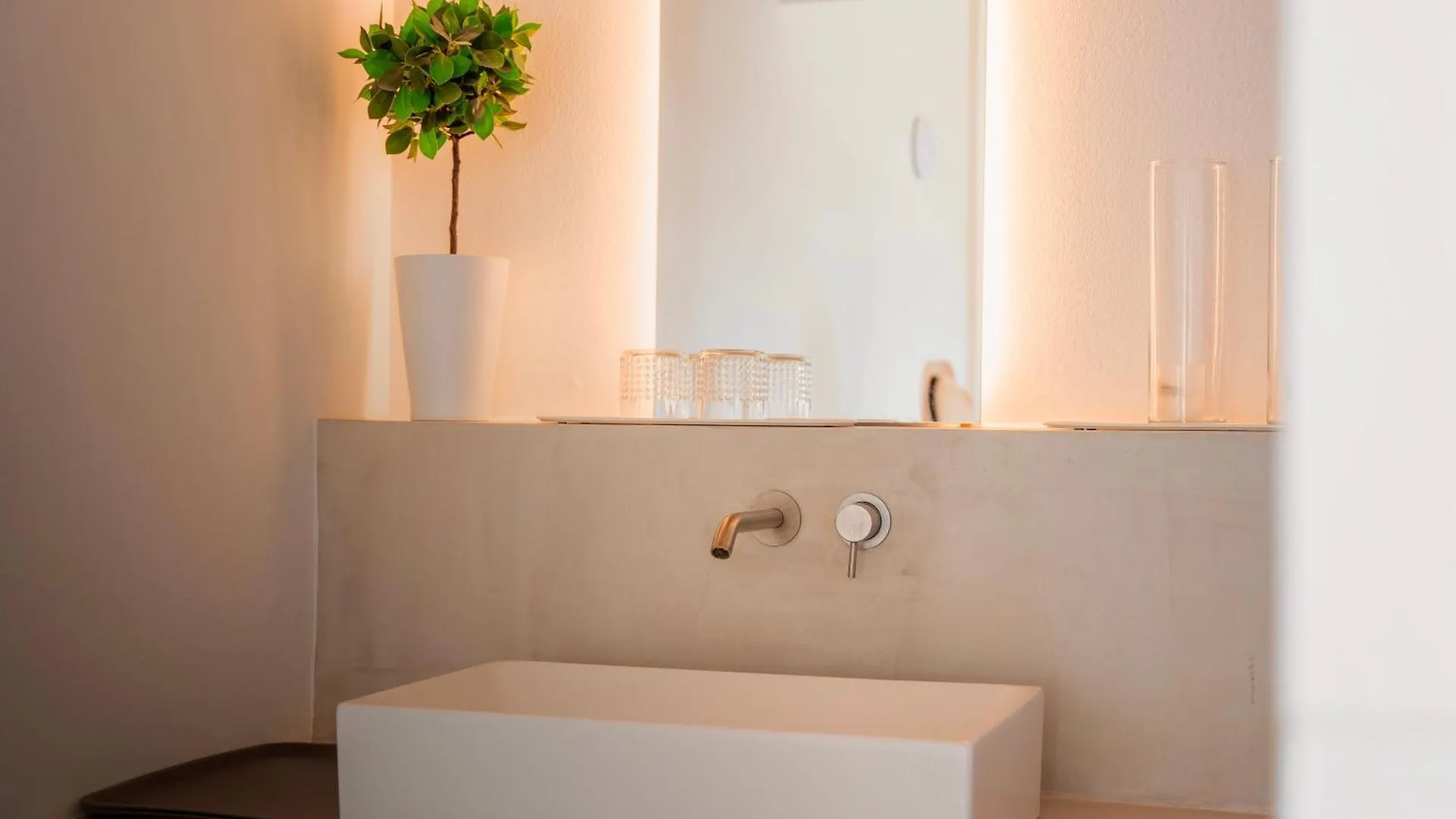 La Farm Baleares (Adults Only) Bed & Breakfast Santa Maria del Cami  4*, Santa Maria del Cami (Mallorca) Spain