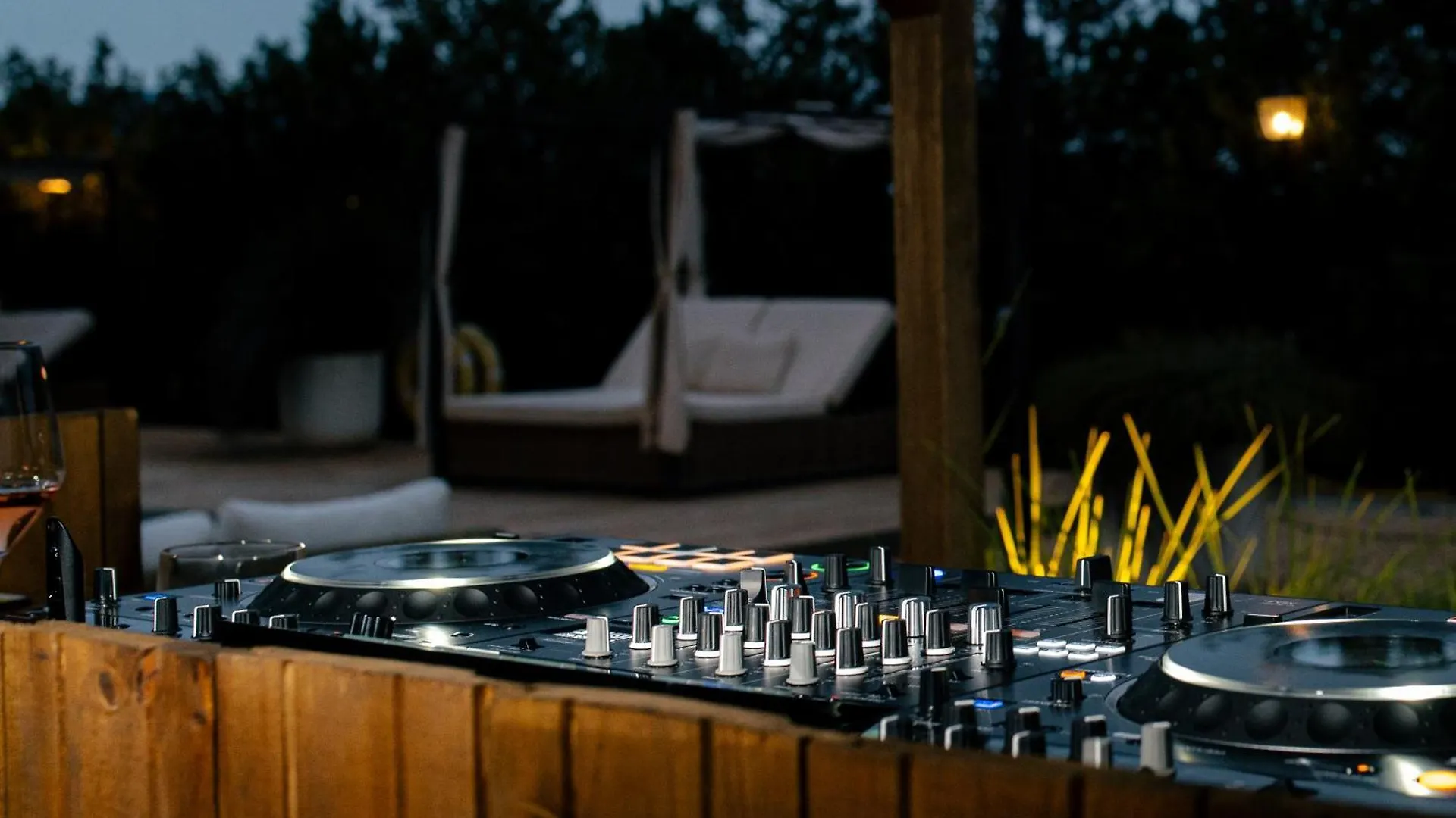 La Farm Baleares (Adults Only) contacts